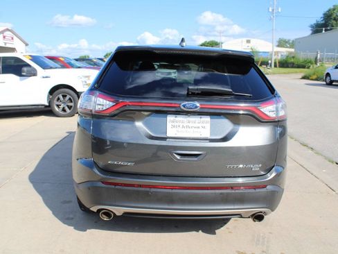Used 2017 Ford Edge Titanium w/ Technology Package AWD/4WD image 7