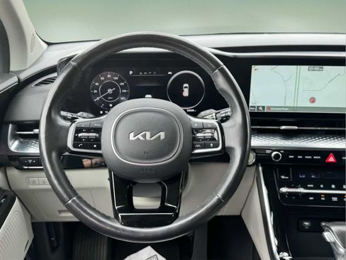 Used 2022 Kia Carnival SX Prestige FWD image 18