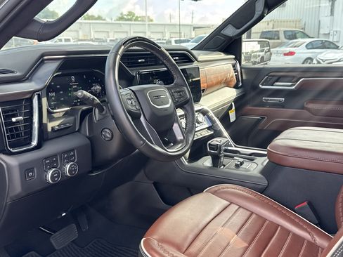 Used 2026 GMC Sierra 1500 Denali Ultimate AWD/4WD image 6