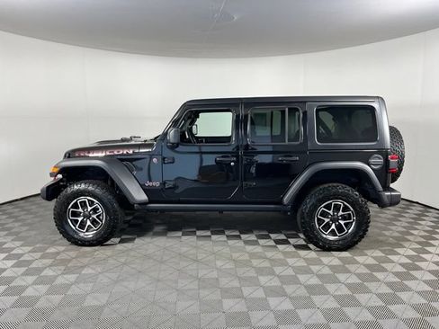 Used 2026 Jeep Wrangler Unlimited Rubicon AWD/4WD image 4