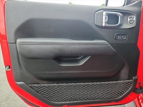 Certified 2022 Jeep Wrangler Unlimited Sahara w/ LED Lighting Group image 12