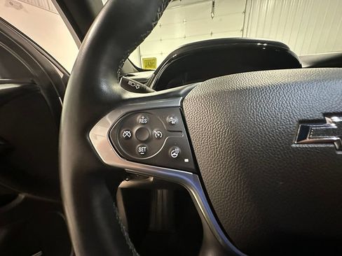 Used 2023 Chevrolet Traverse RS AWD/4WD image 39