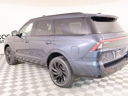 New 2025 Lincoln Navigator Reserve w/ Jet Appearance Package image 24