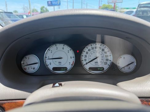 Used 2003 Chrysler 300M FWD image 15