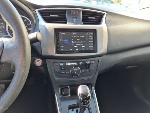 Used 2018 Nissan Sentra SV FWD image 25