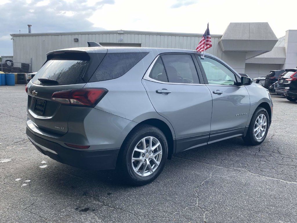 Used 2024 Chevrolet Equinox LT AWD/4WD image 5