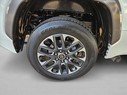 Used 2024 Toyota Tundra Limited image 24