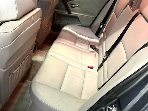 Used 2006 BMW 530xi Wagon image 21