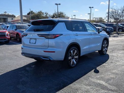 New 2026 Mitsubishi Outlander SEL FWD image 6