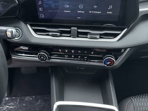 New 2026 Chevrolet Equinox LT w/ Safety and Technology Package AWD/4WD image 17