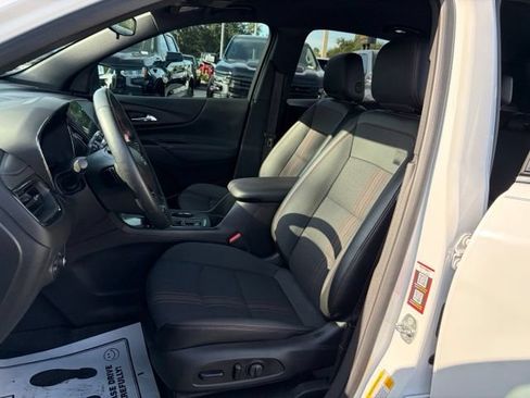 Used 2023 Chevrolet Equinox RS FWD image 14