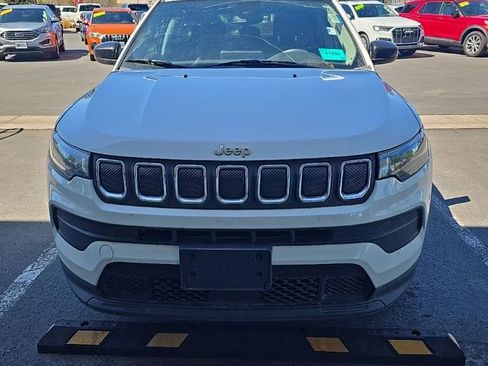 Used 2022 Jeep Compass Sport AWD/4WD image 2
