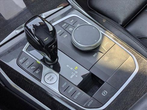 Used 2021 BMW 330e xDrive w/ Premium Package image 12