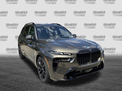 New 2027 BMW X7 xDrive40i w/ M Sport Package AWD/4WD image 2