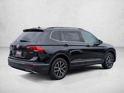 Used 2021 Volkswagen Tiguan SE w/ Panoramic Sunroof Package AWD/4WD image 5