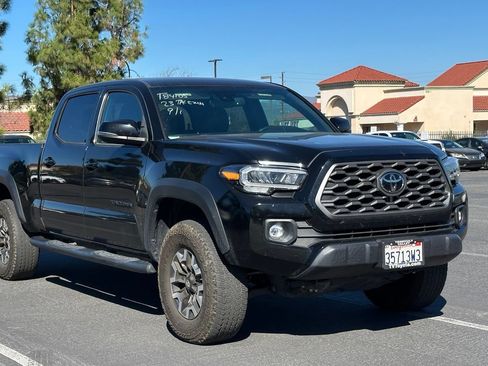 Certified 2023 Toyota Tacoma TRD Off-Road w/ Black Out Package (TMS) AWD/4WD image 2