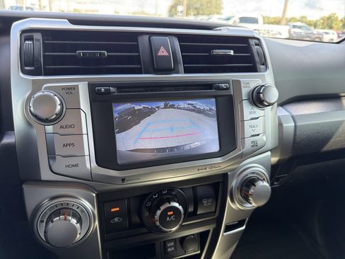 Used 2016 Toyota 4Runner SR5 AWD/4WD image 24