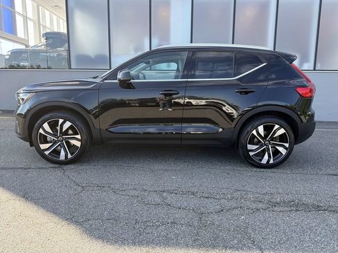 Certified 2023 Volvo XC40 B5 Ultimate w/ Climate Package AWD/4WD image 5