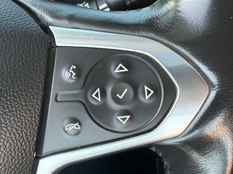 Used 2020 Chevrolet Traverse RS w/ LPO, Floor Liner Package AWD/4WD image 18