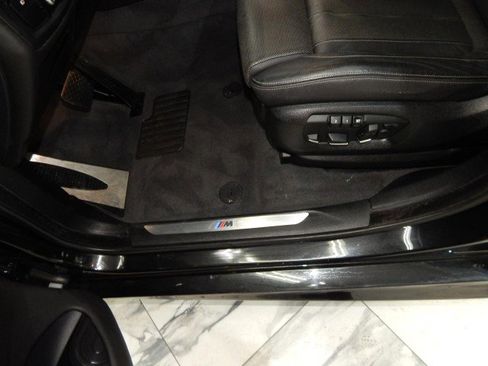Used 2019 BMW X6 xDrive35i w/ M Sport Package image 11
