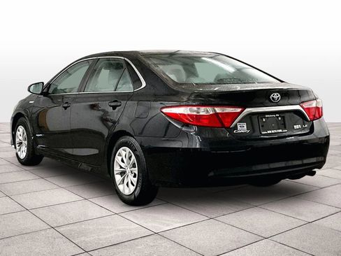 Used 2017 Toyota Camry LE image 11