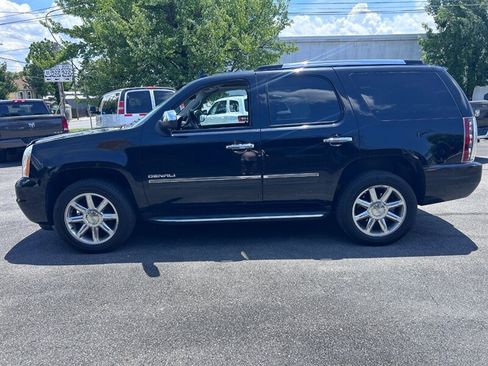 Used 2013 GMC Yukon Denali AWD/4WD image 7