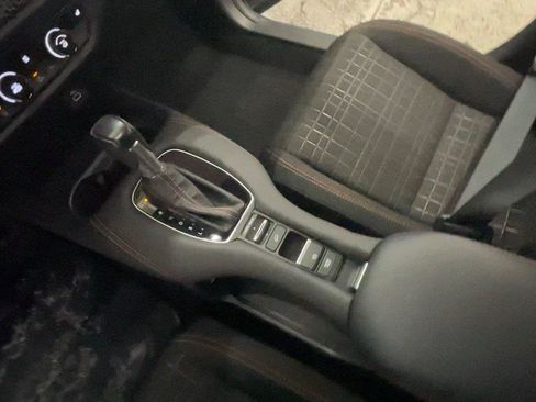 Used 2024 Honda HR-V Sport image 39