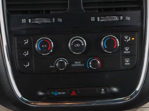 Used 2019 Dodge Grand Caravan SXT image 20