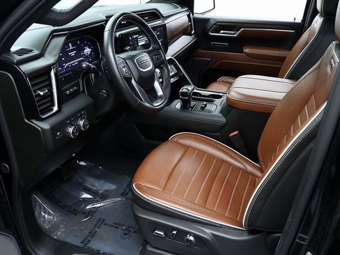 Used 2025 GMC Sierra 1500 Denali Ultimate image 12