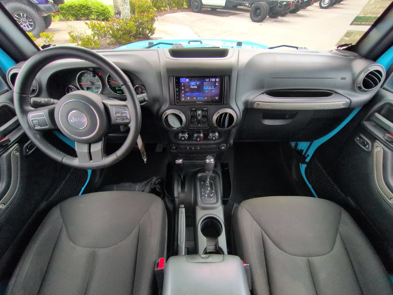Used 2018 Jeep Wrangler Unlimited Sport S AWD/4WD image 14