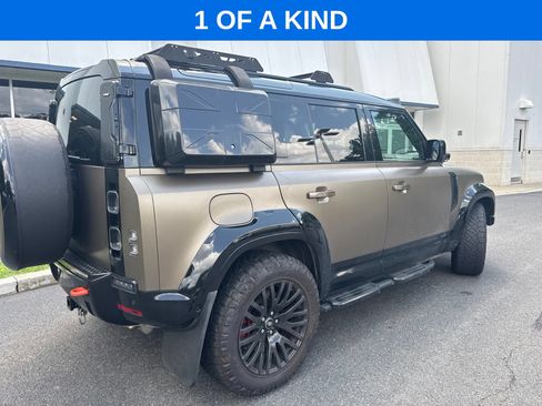 Used 2024 Land Rover Defender 110 X AWD/4WD image 2