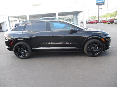 Used 2024 Chevrolet Equinox EV RS image 1