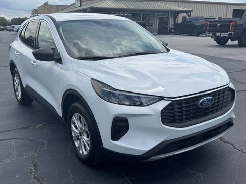 Used 2024 Ford Escape Active AWD/4WD image 4