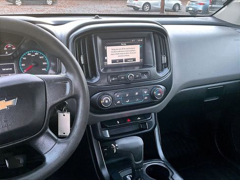 Certified 2018 Chevrolet Colorado W/T image 12