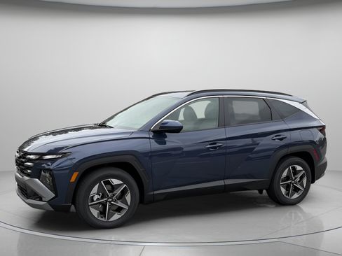 New 2026 Hyundai Tucson SEL FWD image 2
