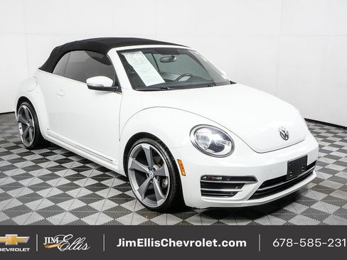 Used 2018 Volkswagen Beetle 2.0T S image 24