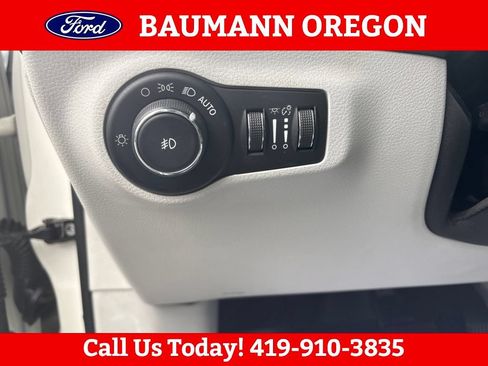 Used 2018 Jeep Compass Limited w/ Navigation Group AWD/4WD image 19