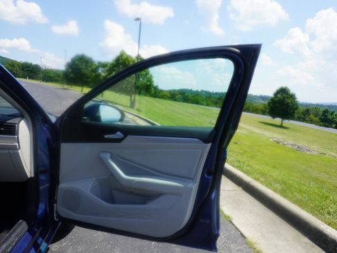 Used 2019 Volkswagen Jetta S w/ Driver Assistance Package FWD image 16