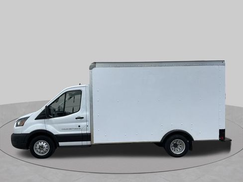 Certified 2022 Ford Transit 350 DRW RWD image 4