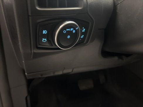 Used 2018 Ford Focus Titanium image 15