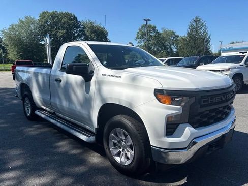 Used 2025 Chevrolet Silverado 1500 W/T RWD image 4