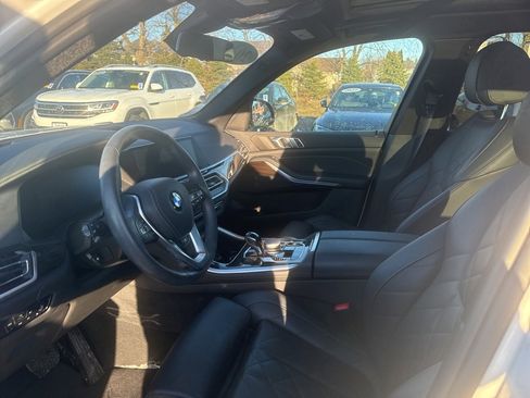 Used 2023 BMW X5 xDrive40i w/ Premium Package image 9