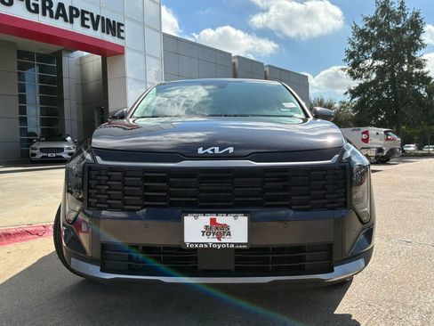 Used 2026 Kia Sportage LX FWD image 3