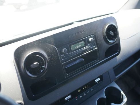 Used 2019 Mercedes-Benz Sprinter 170 image 17
