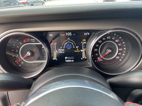 Used 2018 Jeep Wrangler Unlimited Rubicon AWD/4WD image 16