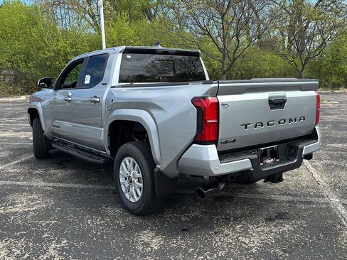 New 2026 Toyota Tacoma SR5 AWD/4WD image 11
