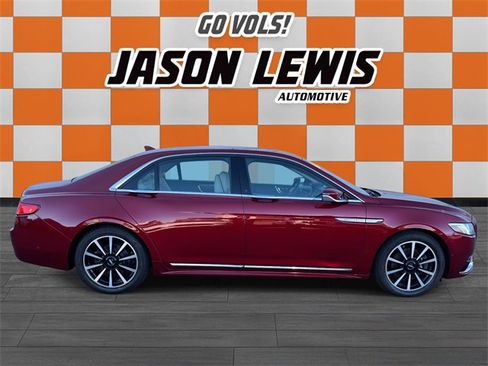 Used 2018 Lincoln Continental Reserve image 2