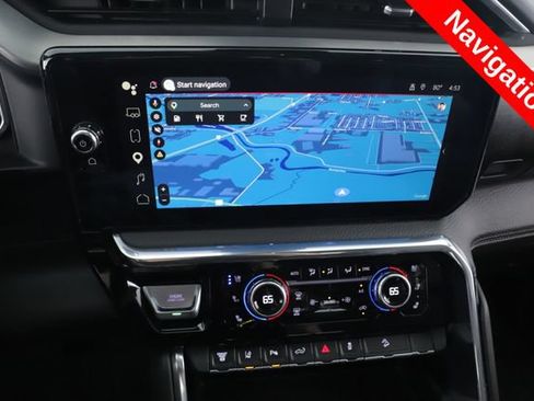 Used 2024 GMC Sierra 2500 Denali w/ Denali Reserve Package AWD/4WD image 5