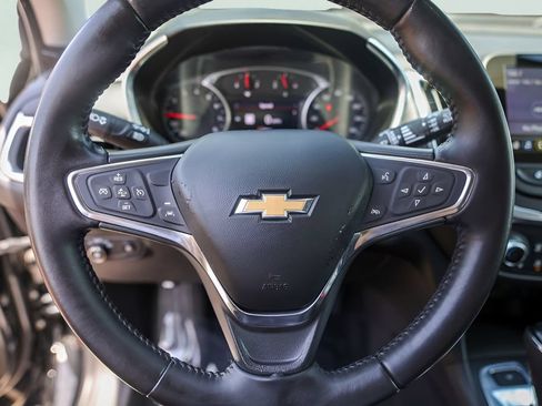 Used 2020 Chevrolet Equinox LT w/ Midnight Edition FWD image 15