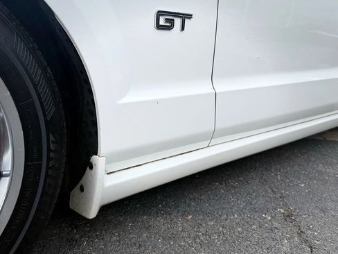 Used 2006 Ford Mustang GT Premium image 41